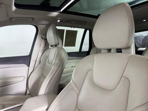 2021 Volvo XC90 T6 Inscription