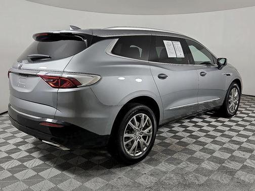 2023 Buick Enclave Essence FWD