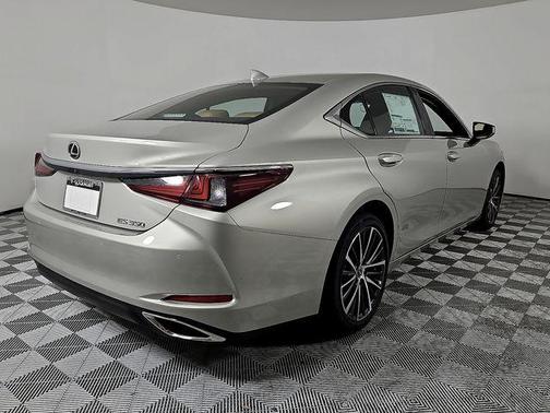 2025 Lexus ES 350 Base