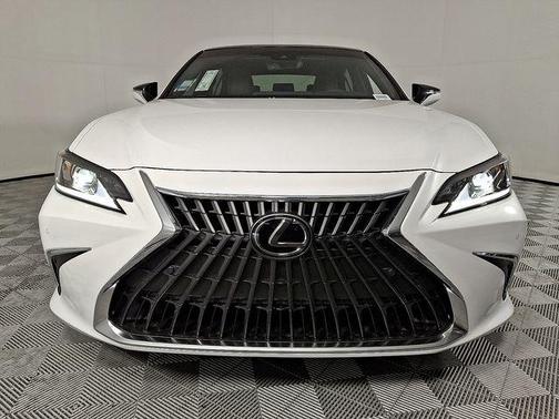 2025 Lexus ES 350 Base