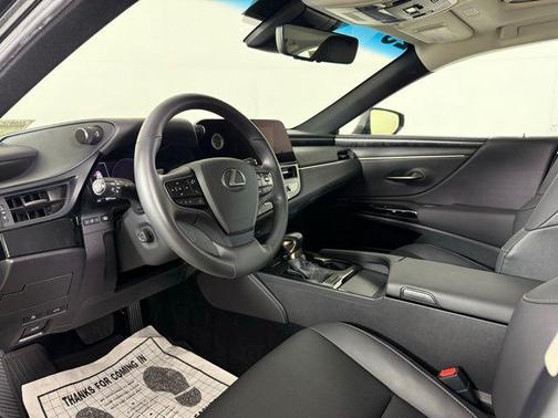 2023 Lexus ES 350 Premium