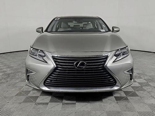 2017 Lexus ES 300h Base