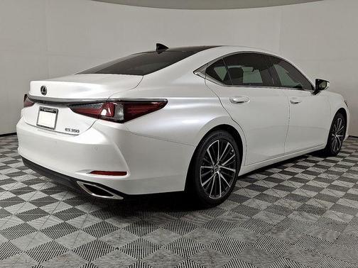 2025 Lexus ES 350 Base