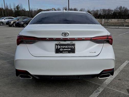 2019 Toyota Avalon XLE