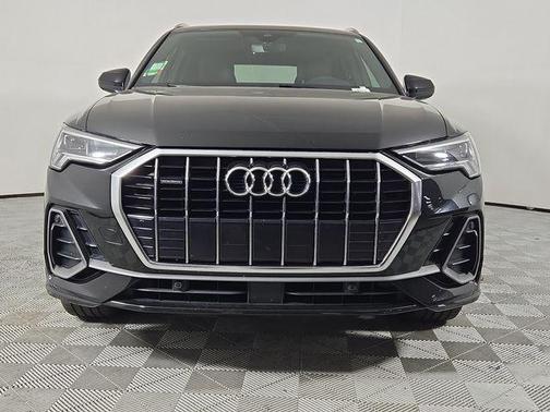 2019 Audi Q3 2.0T S line Premium Plus