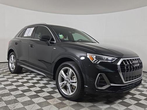 2019 Audi Q3 2.0T S line Premium Plus