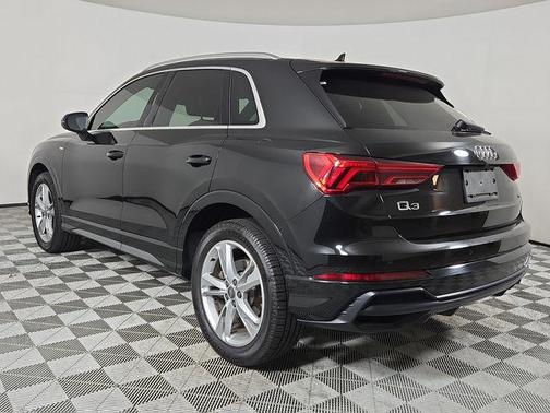 2019 Audi Q3 2.0T S line Premium Plus