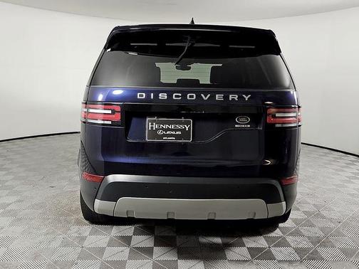 Blue Metallic 2018 Land Rover Discovery HSE