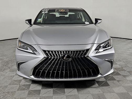 Iridium 2025 Lexus ES 300h Premium