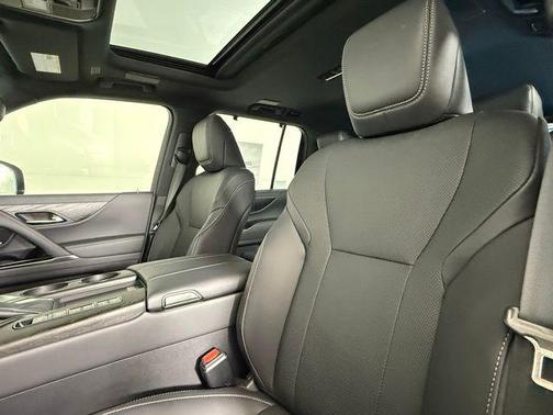 2025 Lexus LX 600 Luxury