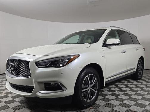 2017 INFINITI QX60 Base