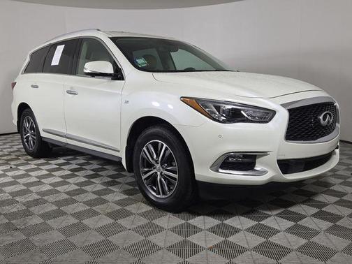 2017 INFINITI QX60 Base