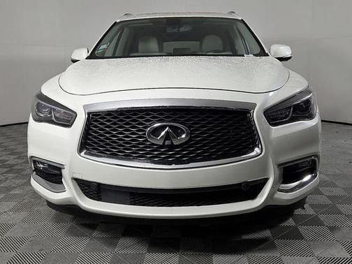 2017 INFINITI QX60 Base