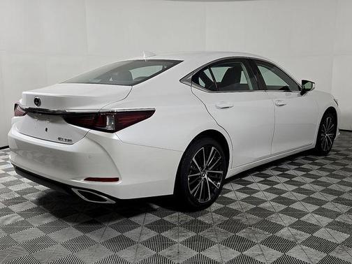 2025 Lexus ES 350 Base