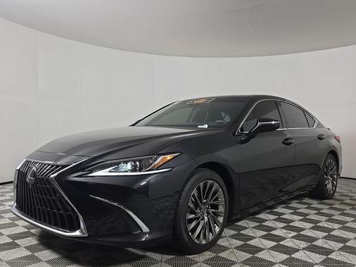 2025 Lexus ES 300h Luxury