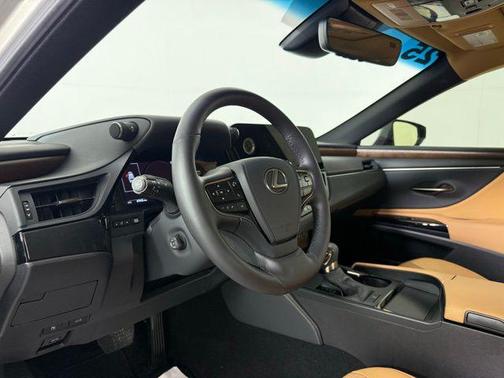 2025 Lexus ES 350 Premium