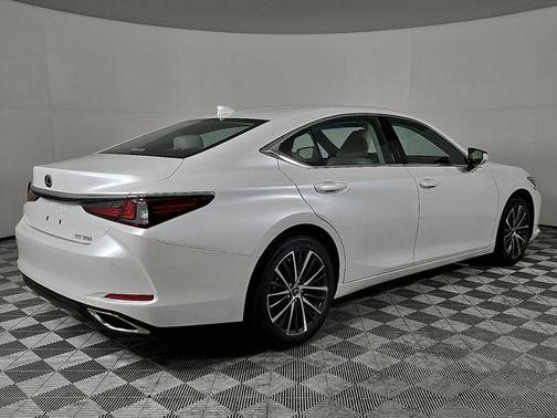 2025 Lexus ES 350 Base