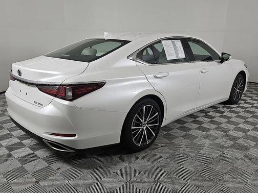 2025 Lexus ES 350 Base