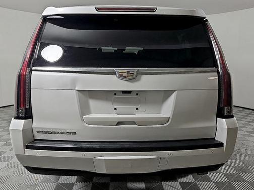 2020 Cadillac Escalade ESV Luxury