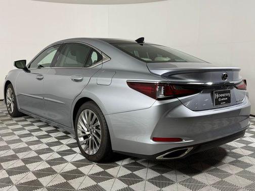 2023 Lexus ES 350 Ultra Luxury