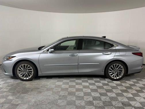 2023 Lexus ES 350 Ultra Luxury