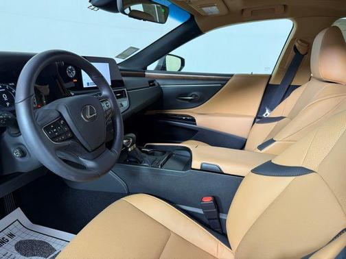 2025 Lexus ES 350 Premium