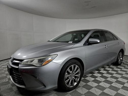 2016 Toyota Camry XLE