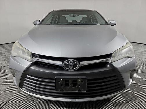2016 Toyota Camry XLE