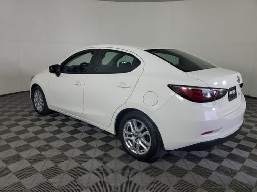2017 Toyota Yaris iA Base