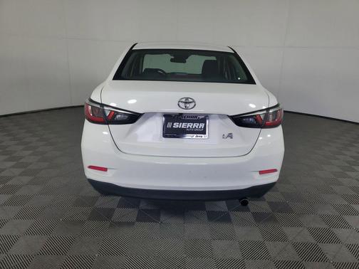 2017 Toyota Yaris iA Base