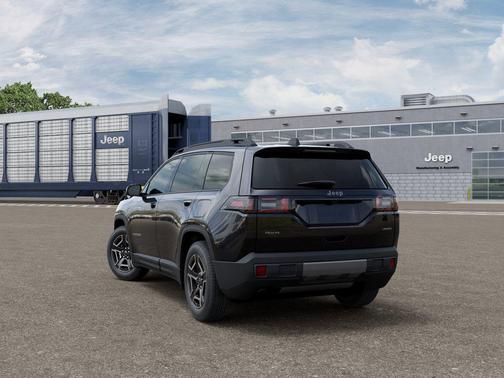 Diamond Black Crystal Pearlcoat 2026 Jeep Cherokee Laredo