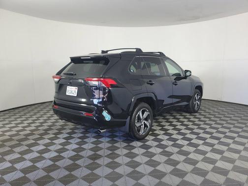 2025 Toyota RAV4 Hybrid SE