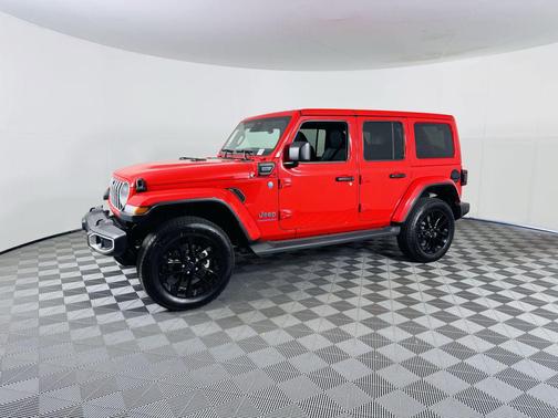 2025 Jeep Wrangler 4xe Sahara