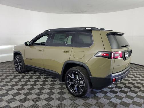 '41 2026 Jeep Cherokee Overland