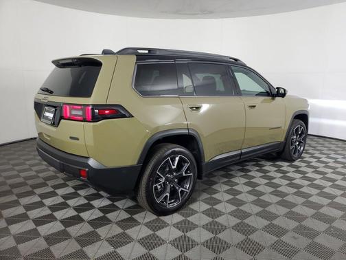 '41 2026 Jeep Cherokee Overland