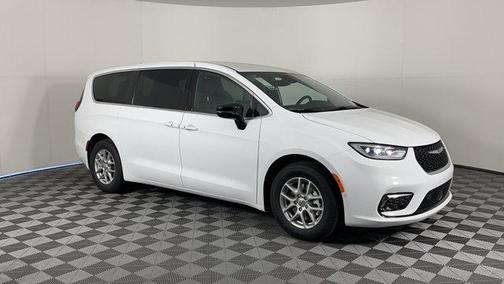 2025 Chrysler Pacifica L