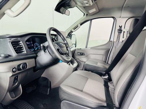 Oxford White 2025 Ford Transit-350 XLT