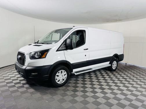 Oxford White 2025 Ford Transit-250 Base