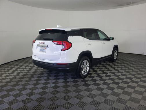 2020 GMC Terrain SLE