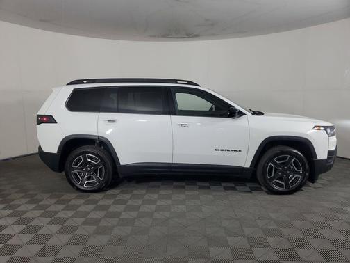 2026 Jeep Cherokee Laredo 4x4