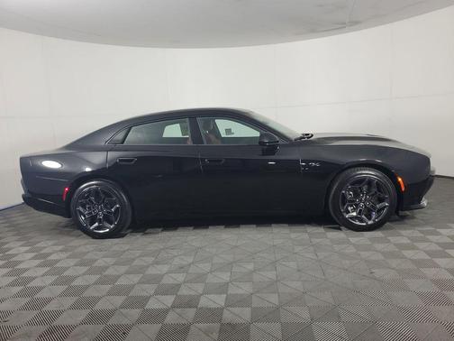 Diamond 2026 Dodge Charger R/T