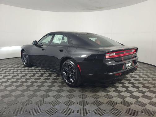Diamond 2026 Dodge Charger R/T
