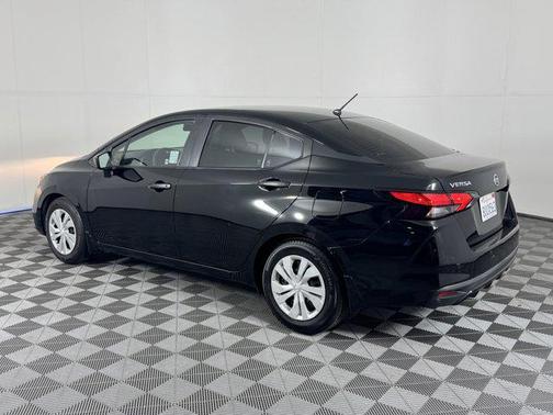 2021 Nissan Versa 1.6 S