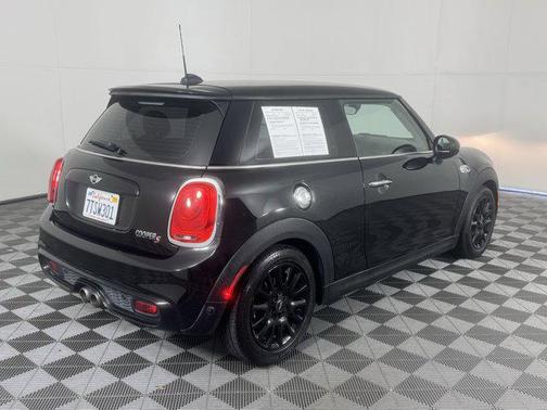 2016 MINI Hardtop Cooper S