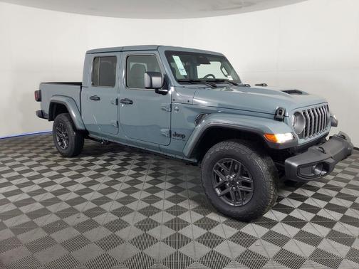 2026 Jeep Gladiator Sport S