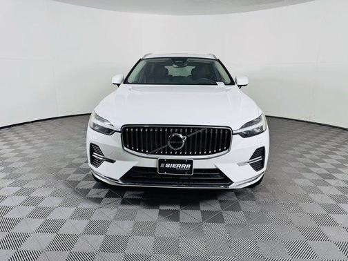 2022 Volvo XC60 Recharge Plug-In Hybrid T8 Inscription