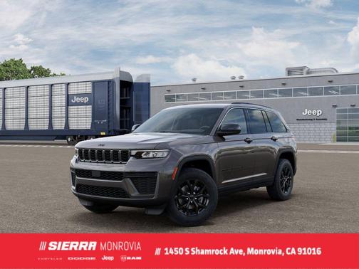 Baltic Gray Metallic Clearcoat 2026 Jeep Grand Cherokee Altitude