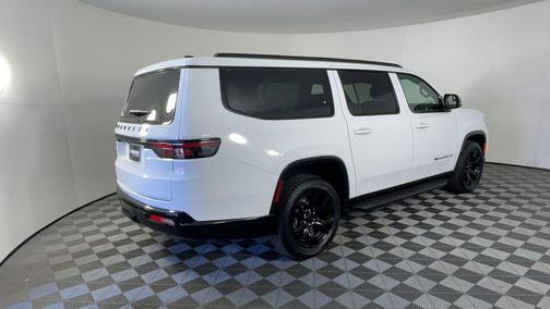 2025 Jeep Wagoneer L Series II Carbide 4x4