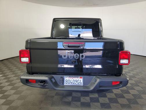 2025 Jeep Gladiator Nighthawk