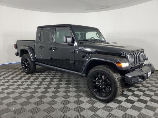 2025 Jeep Gladiator Nighthawk